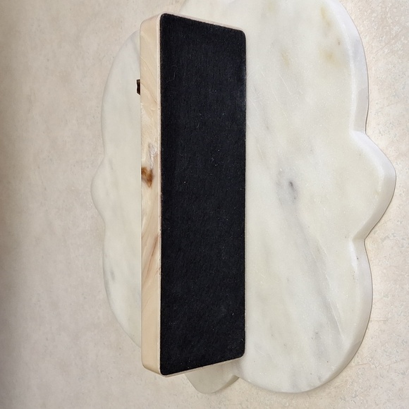 Vintage Perpetual Desk Calendar Pen Holder - marble and brass - Picture 5 of 7